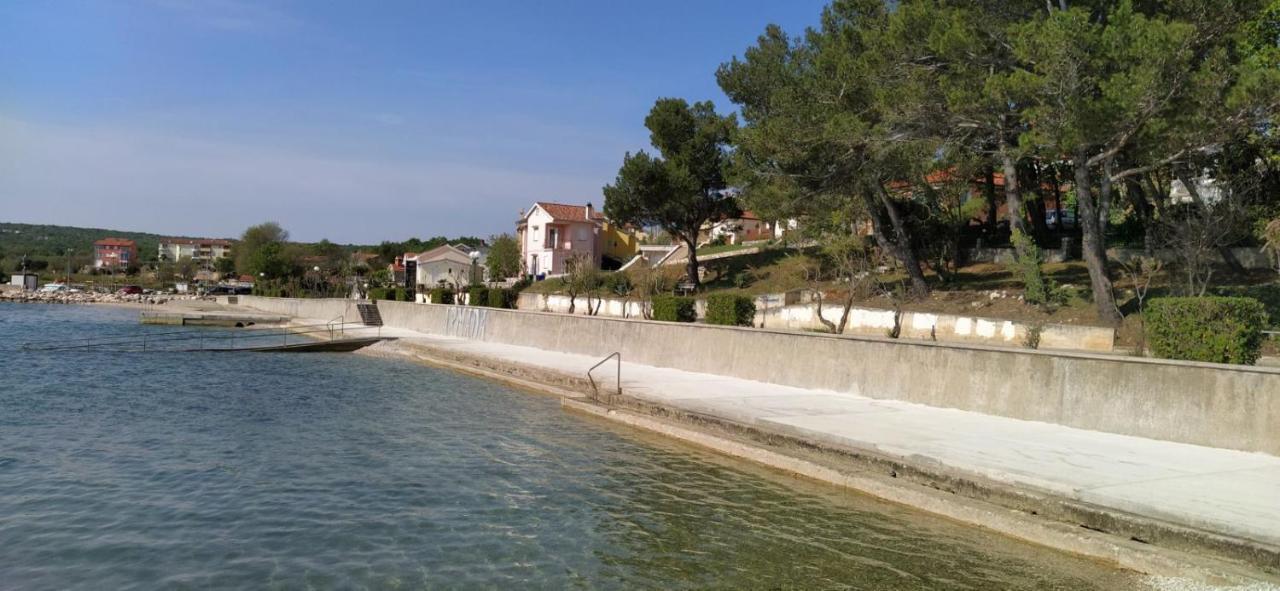 Apartment Dajana 4+2 Čižići Dış mekan fotoğraf